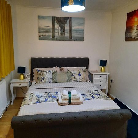 Lovely 2-Bed House In The Heart Of Woodhouse Leeds 리즈 외부 사진